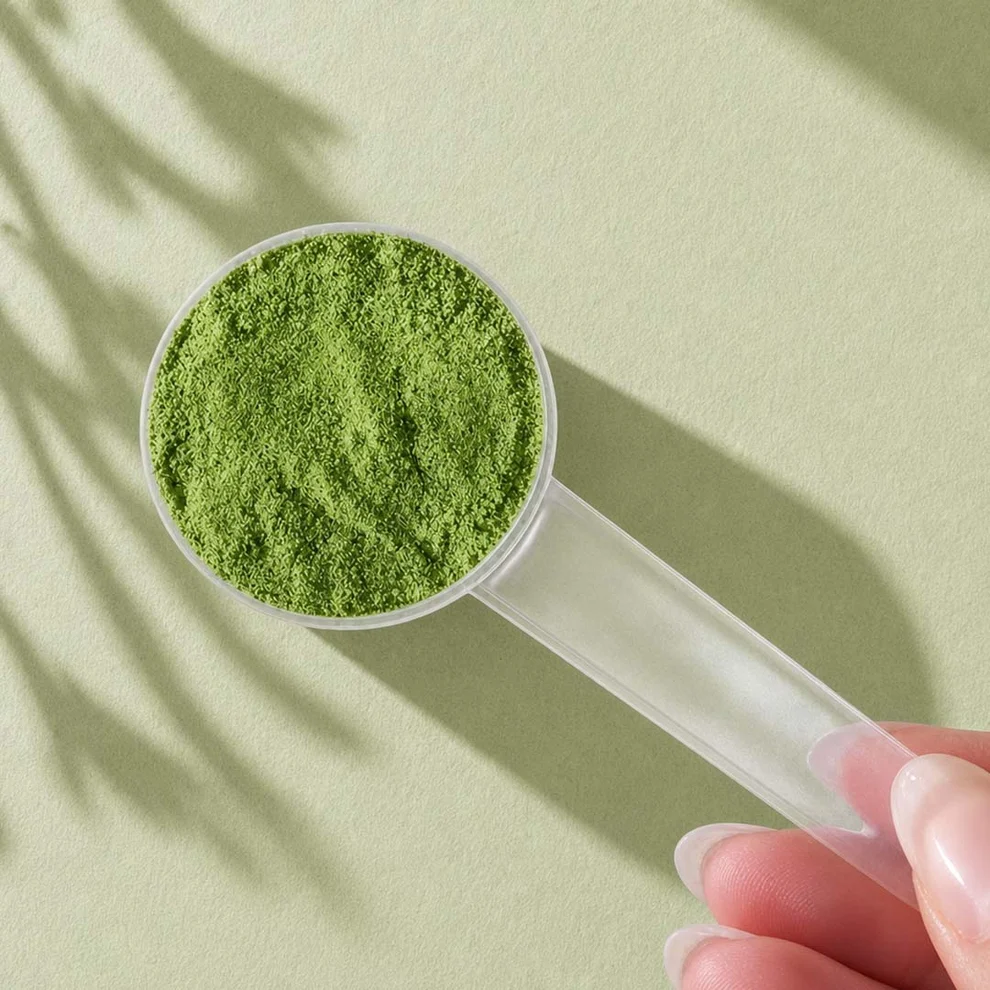 Adagolókanál friss zöld Super Greens porral